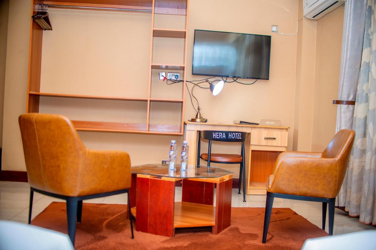 Hera Hotel Kampala Luaran gambar